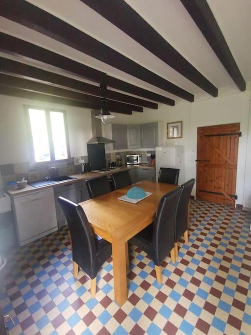 The Walnut Tree. Apartment Saint-Aulaye-Puymangou Exterior photo