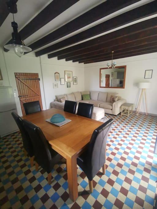 The Walnut Tree. Apartment Saint-Aulaye-Puymangou Exterior photo